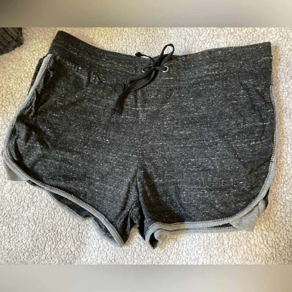 Grey/black shorts